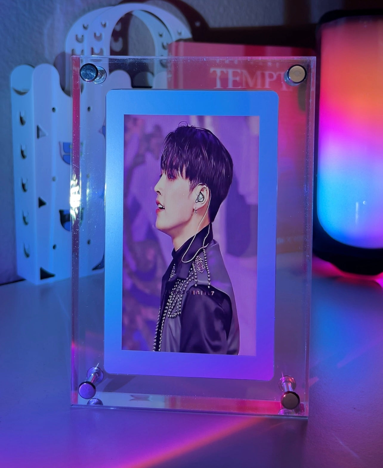 Digital K-Pop Frame™